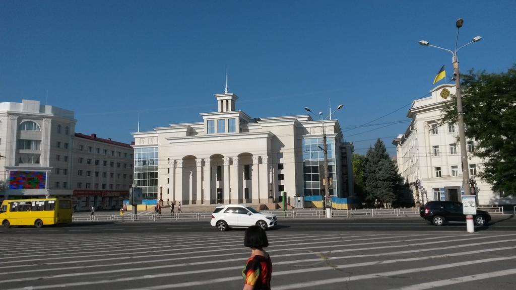 Summer In The Center Of The City 赫尔松 外观 照片