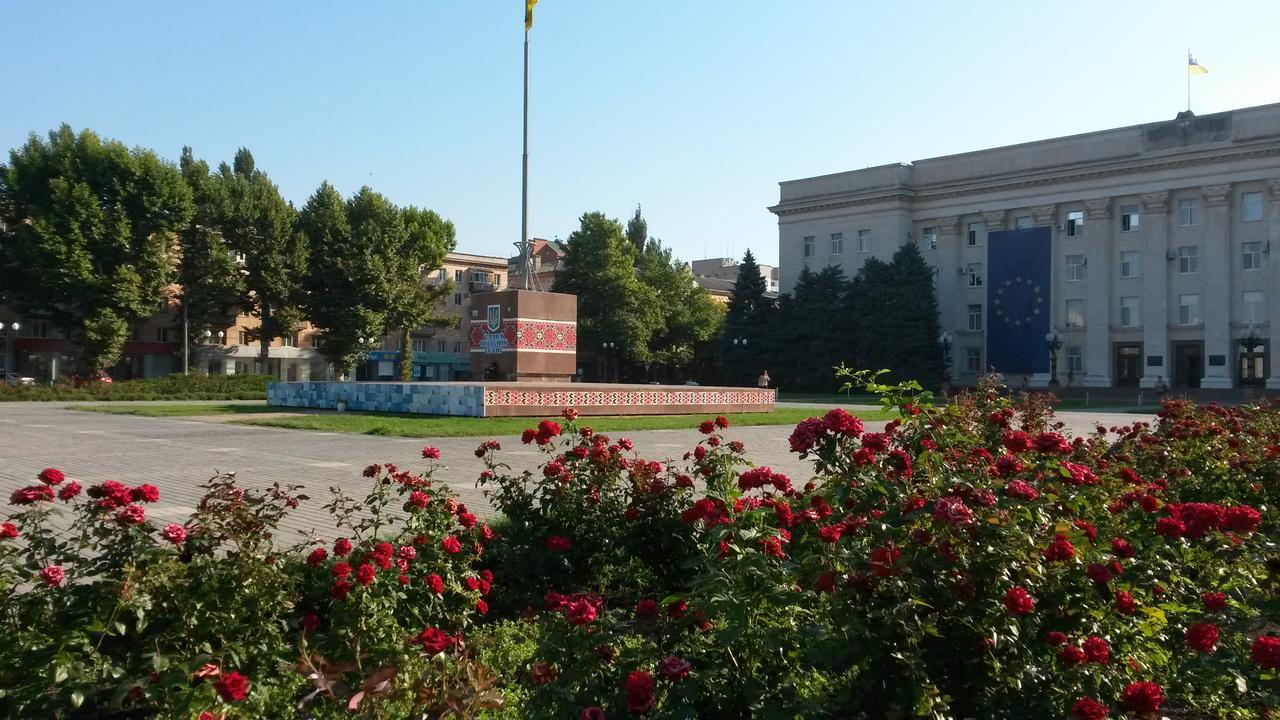 Summer In The Center Of The City 赫尔松 外观 照片